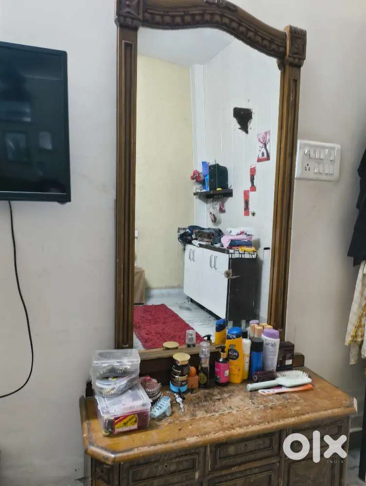 Dressing Table with stool and storage