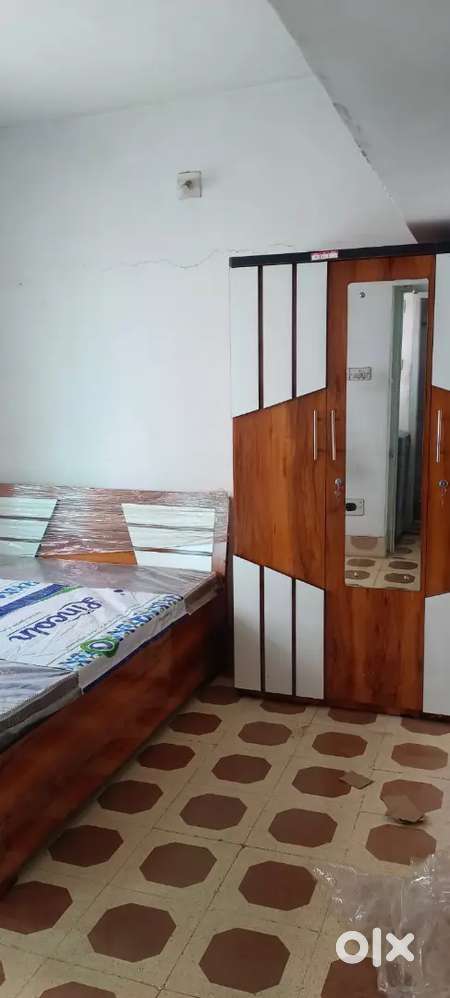 Brand New Combo Offers Rs:5999/- bed / wardrobe