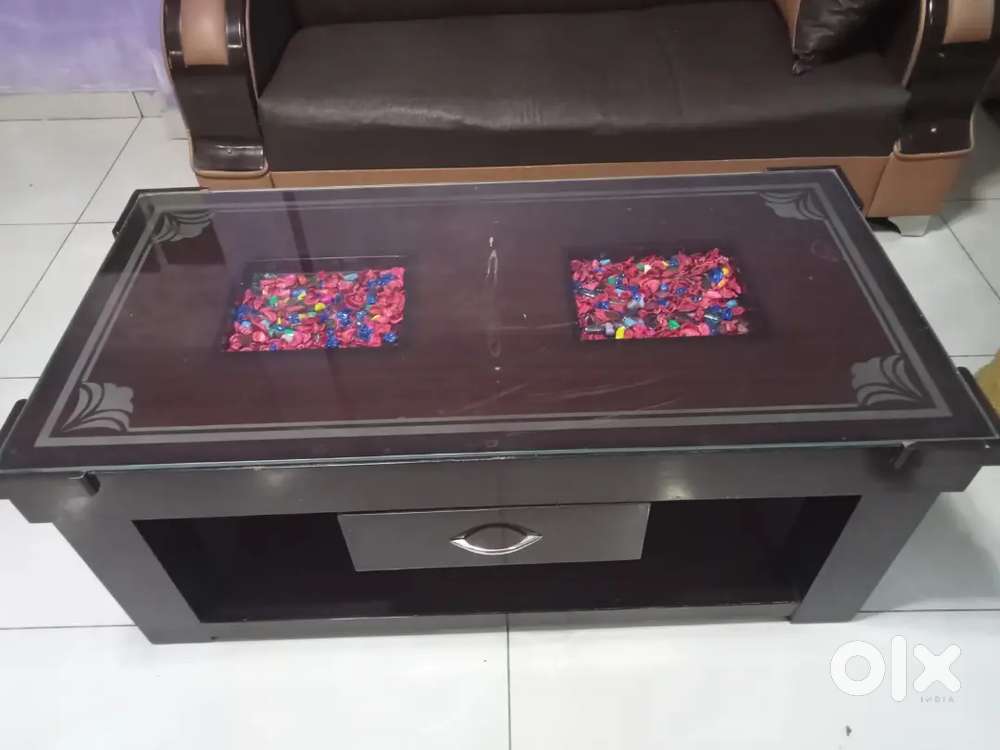 Sofa set with central table