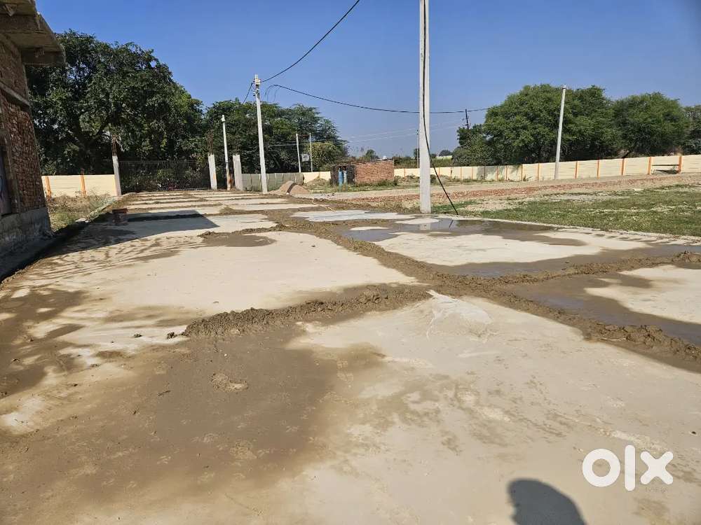 वेस्ट इन्वेस्टमेंट साइड नियर ब्लू वर्ड वाटर पार्क कॉर्नर प्लाट 30 फ़ीट