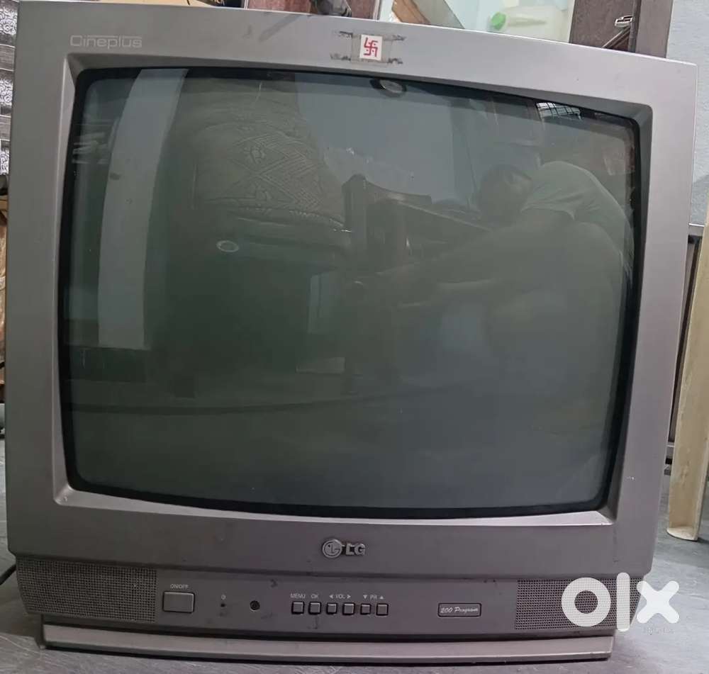 LG CinePlus COLOR TV