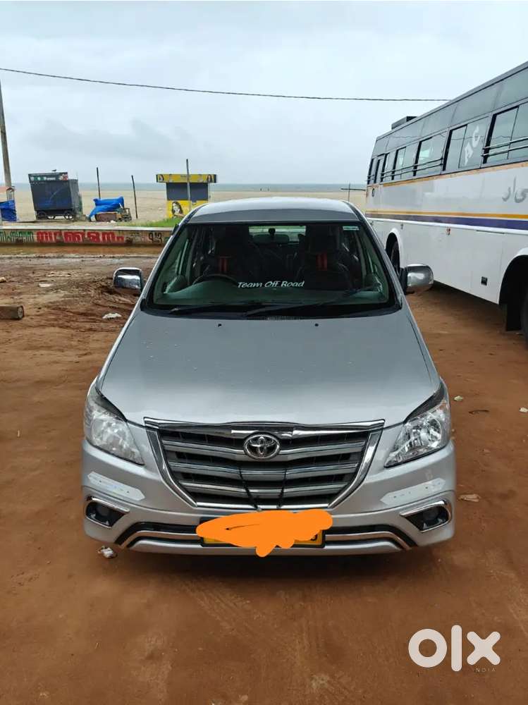 Toyota Innova 2012 Diesel 270000 Km Driven