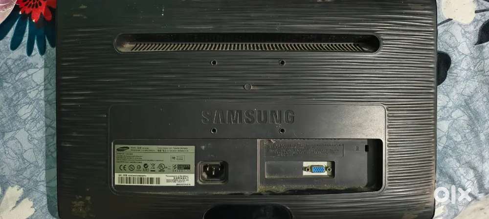 Samsung display 19inches with new keyboard