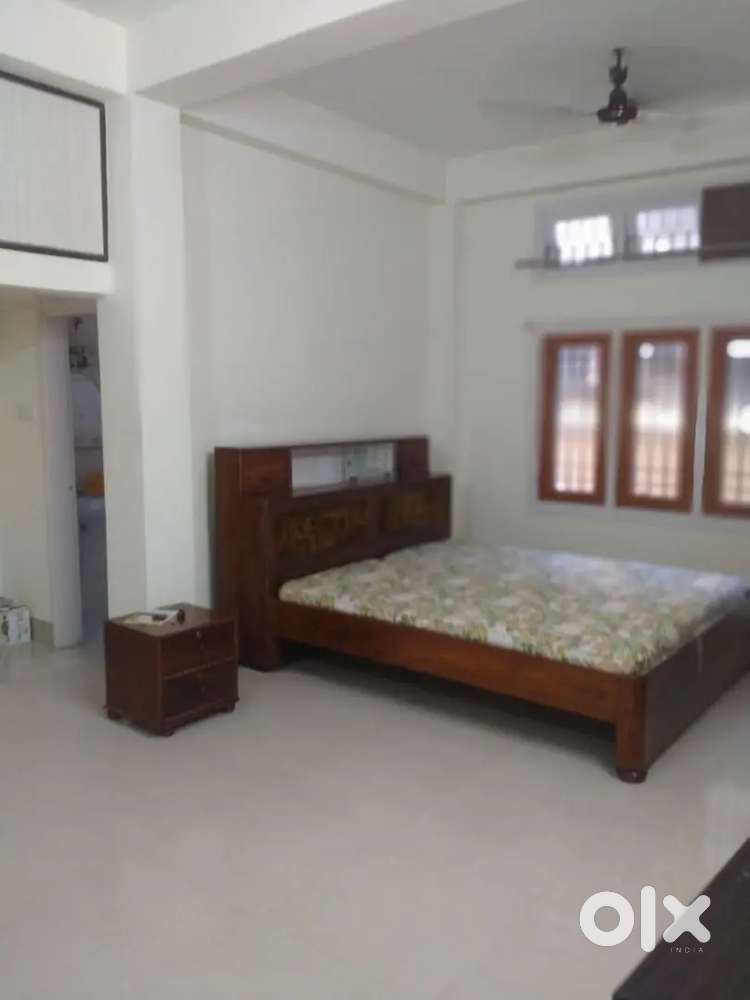 Well maintained 3bhk Residential Part House With  B/K at Rukminigaon