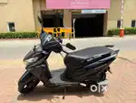 125cc BS4 Limited Edition Peral Blue colour