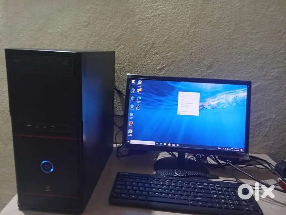 Moniter neet and good condition