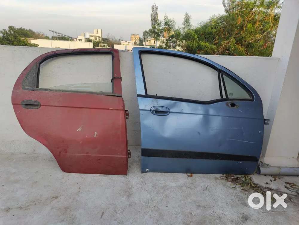 Door are available spark Chevrolet