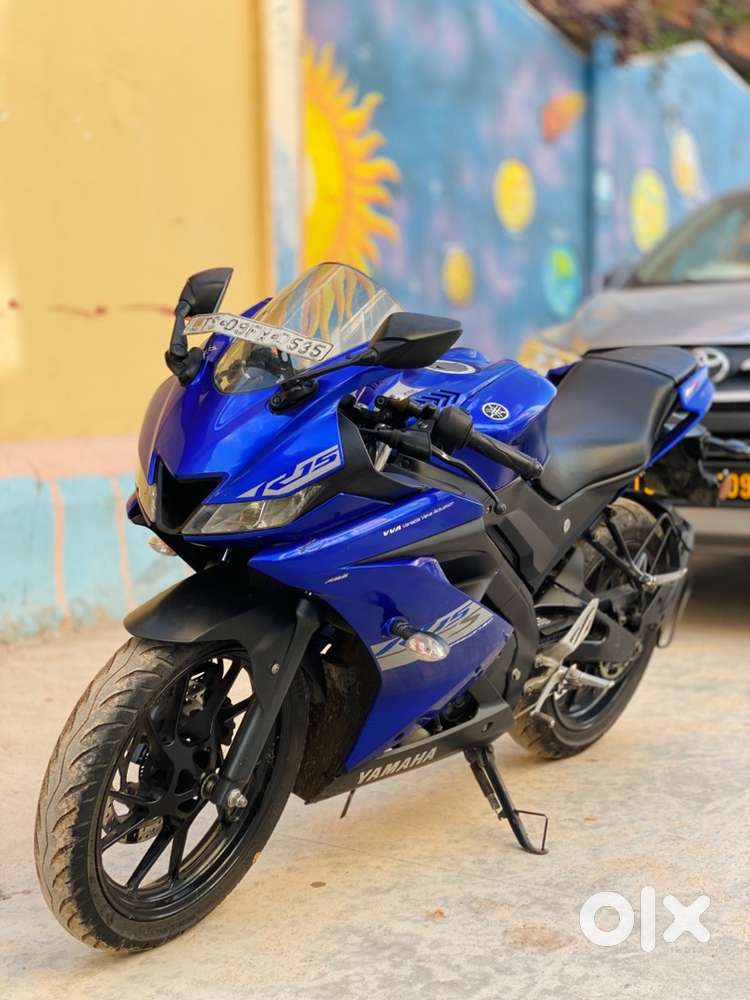 Yamaha R15 v3 Showroon condition Just take and Ride it no cheap offers