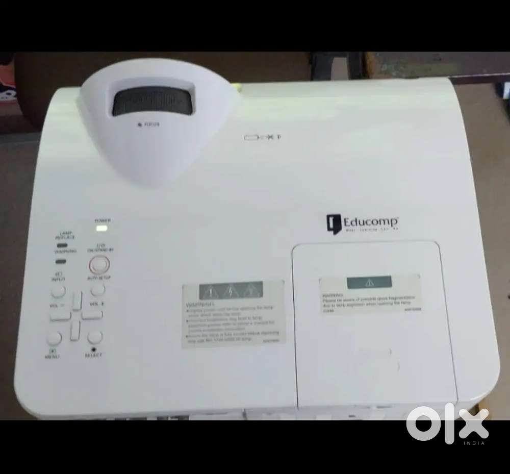 Short throw Projector working