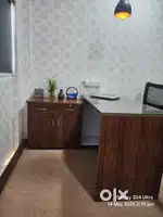 Computer table
