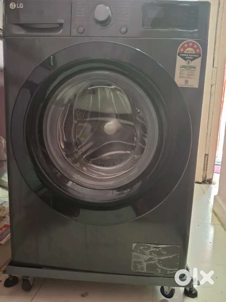 LG Washing machine with stand