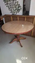 Round  Wooden Dining Table