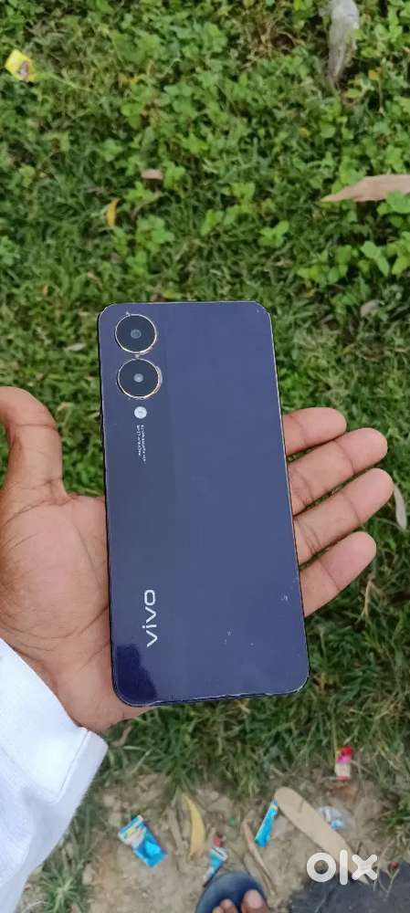 Vivo y 28 5g 4+4 128