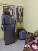 2bhk flat saheed Nagar(furnished)Family