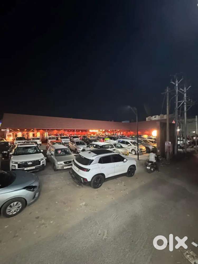 Need captain service boys for restaurant