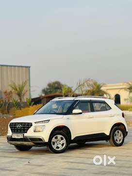Hyundai Venue 1.2 S Plus, 2020, CNG & Hybrids