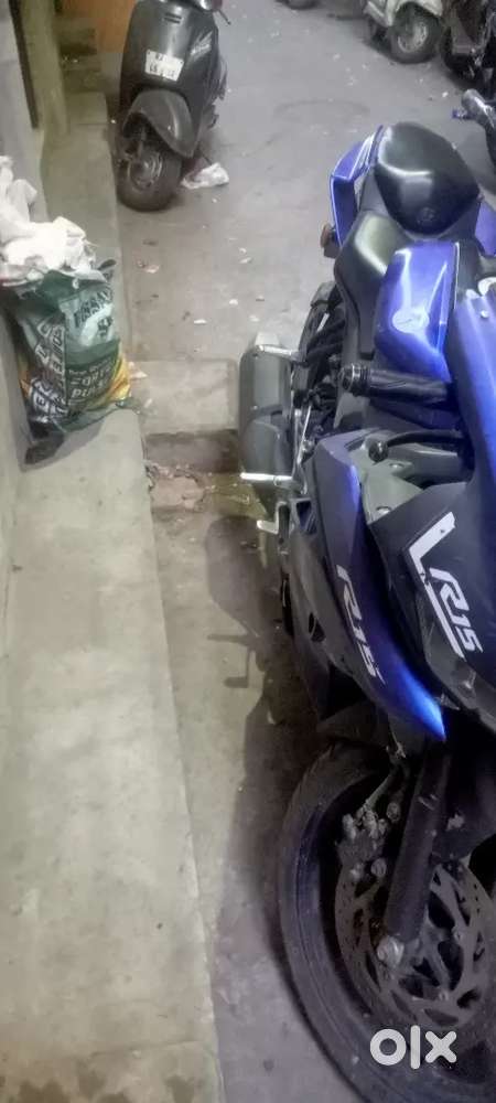 99999 mein Ek activa 4G aur r15 dono le jao