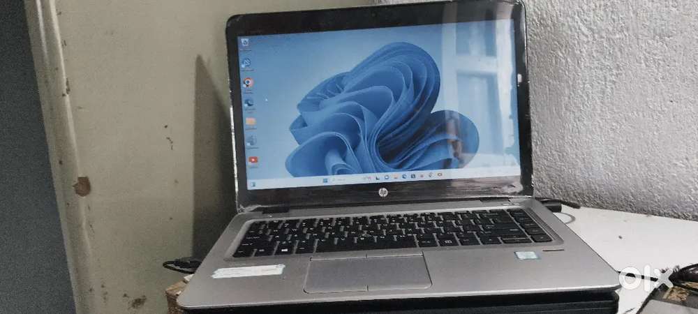 Hp i7 laptop koi kami nahi hai bilkul Naya jaisa hai