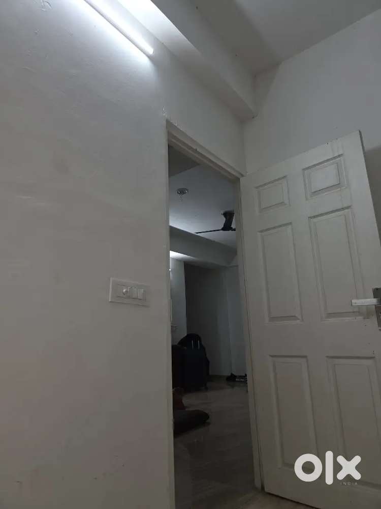 Looking one male roomate for 2 bhk flat