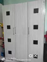 3 doors cupboard