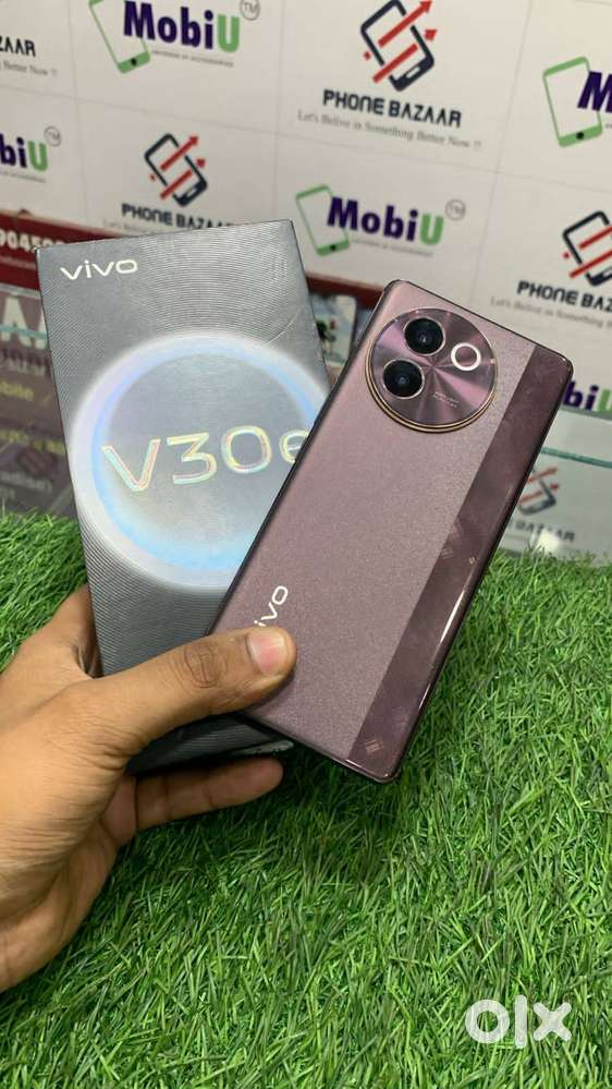 VIVO V30E 8+8GB RAM 128GB ROM. Box, charger and bill all  available