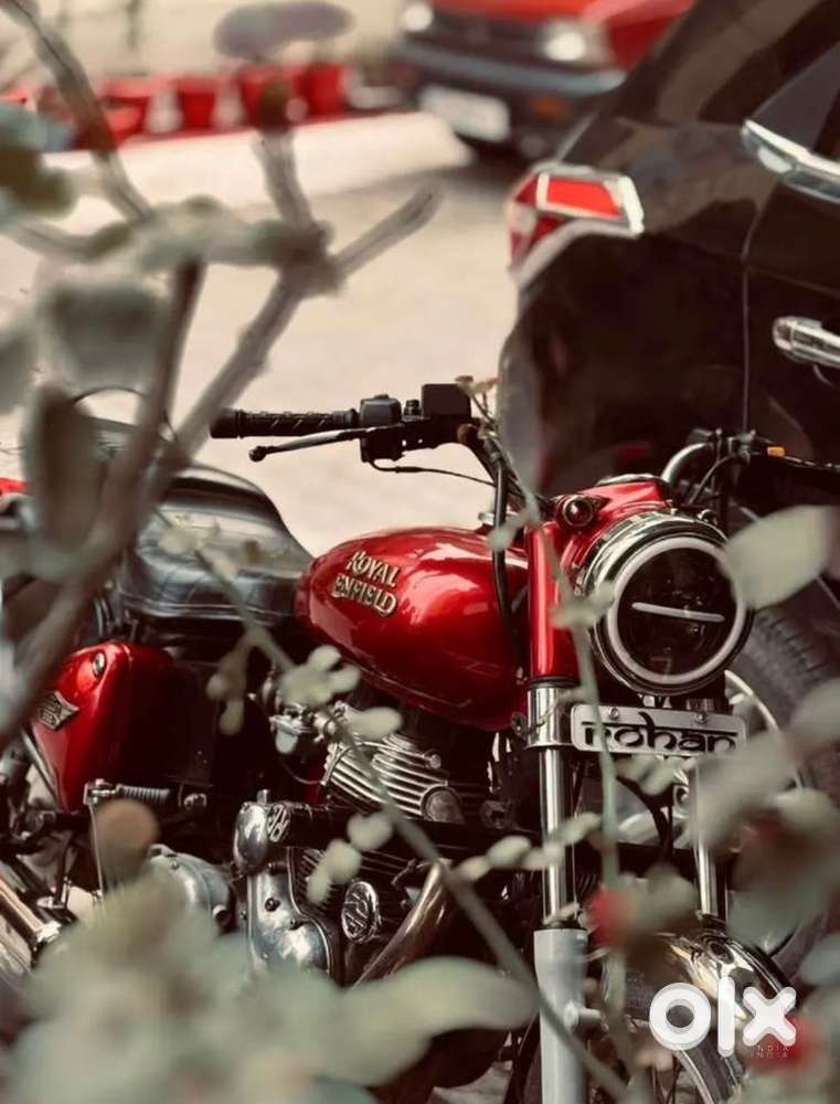 Well maintained bullet with full accessories