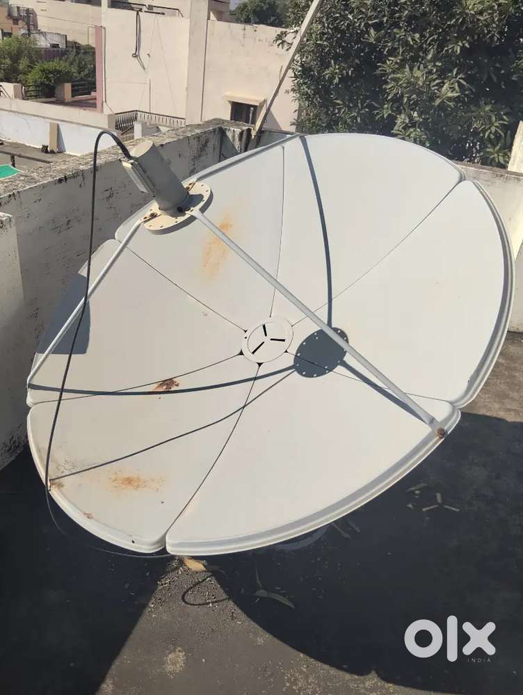 Big dish antenna of 1 meter