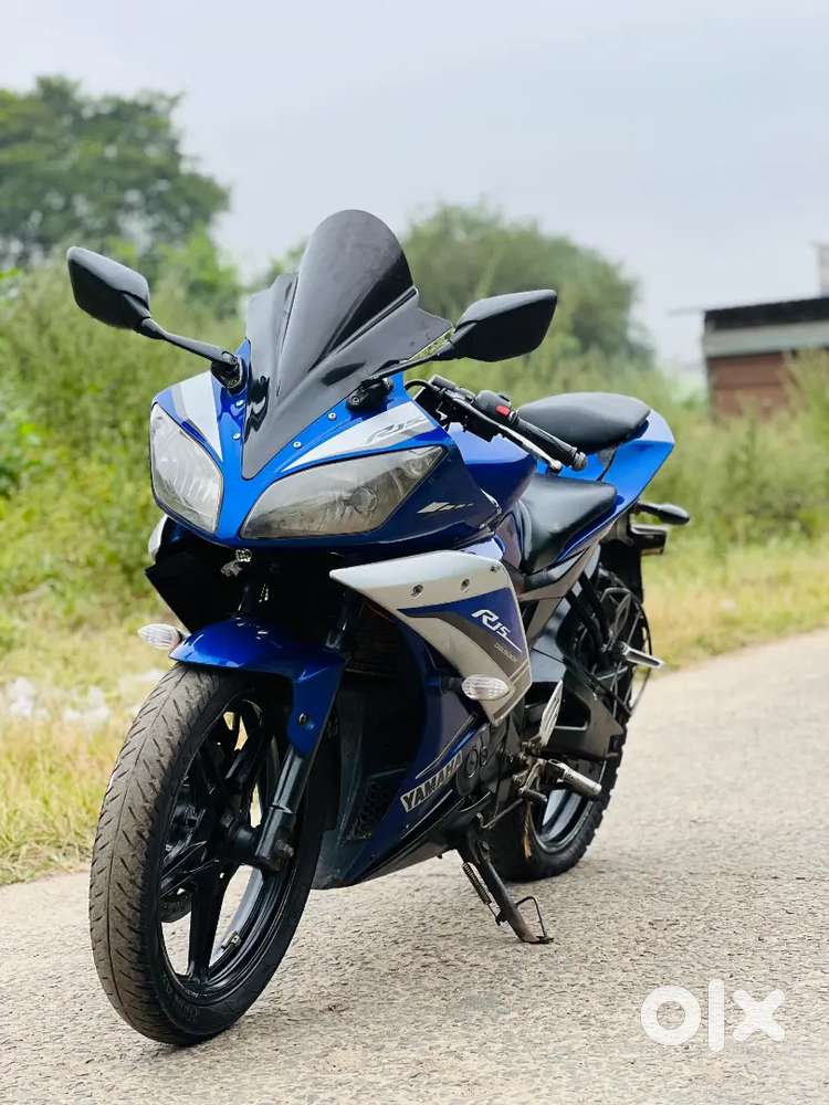 Yamaha R15 v2 good condition