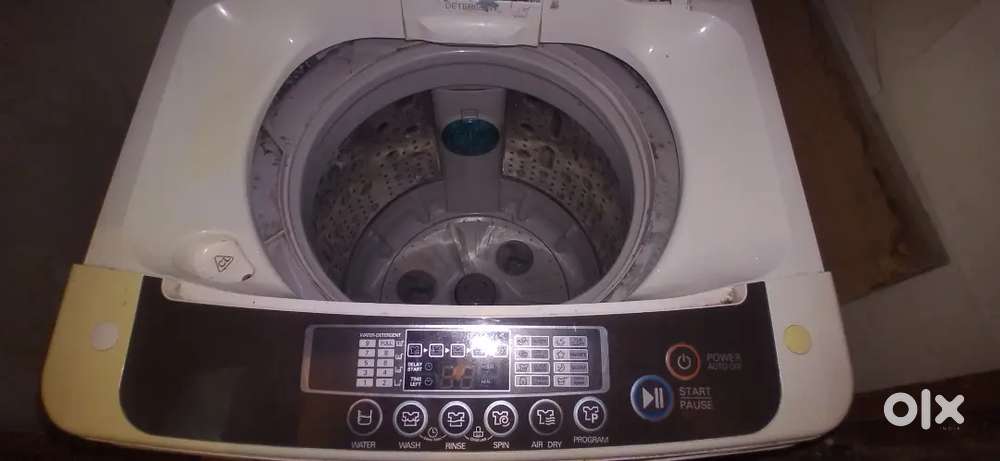 8years old 6.2kg LG top load washing machine in good condition
