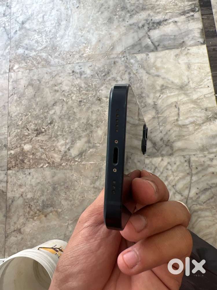 Iphone 13 midnight color