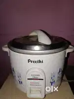 Preethi Electric Cooker 2.2 Litres Rs 1600