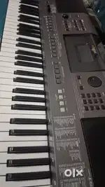 YAMAHA PIANO