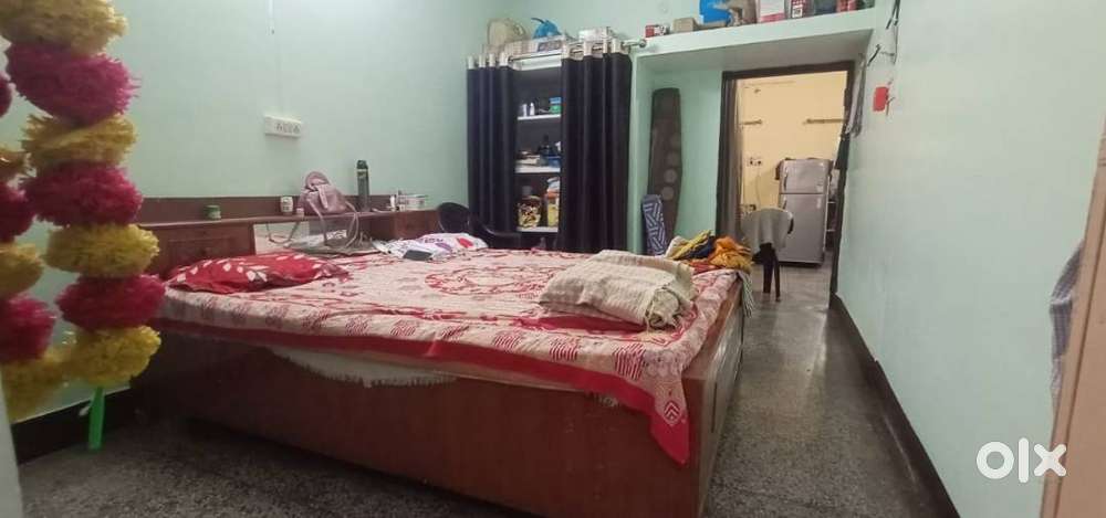 ग्वालियर विनय नगर सेक्टर 2 मैं 1127 वर्ग फुट पर निर्मित 1.5 मंजिल मकान