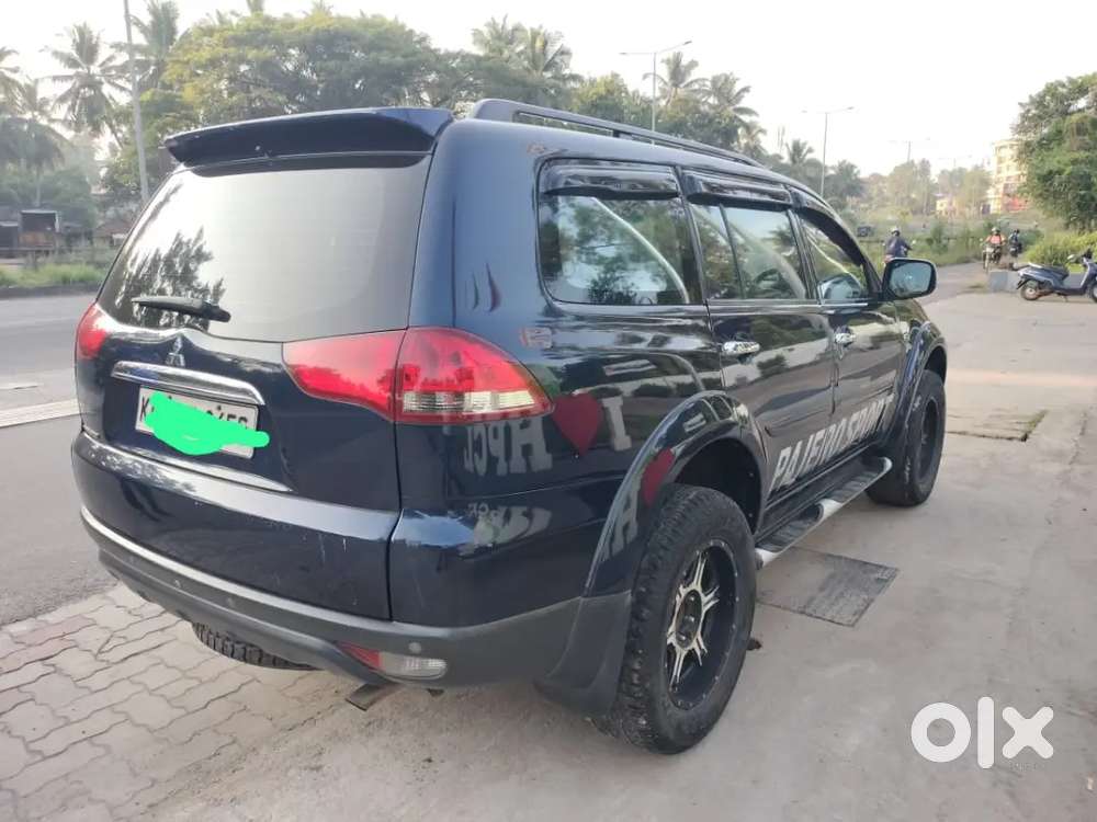 Mitsubishi Pajero Sport 2015 Diesel 160000 Km Driven