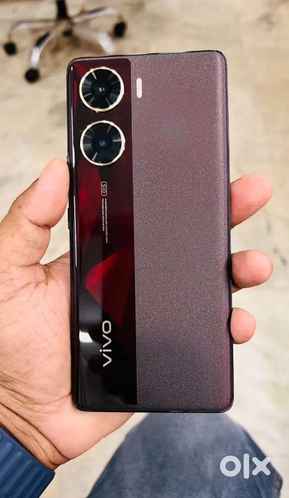 Vivo v29e  5g curved display phone ram 8+8 rom 128 gb hai