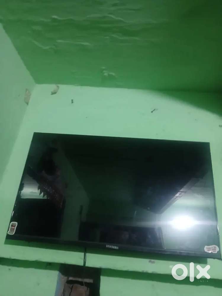 Mujhe apna TV bekhna hai