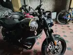 Hunter 350 Black colour