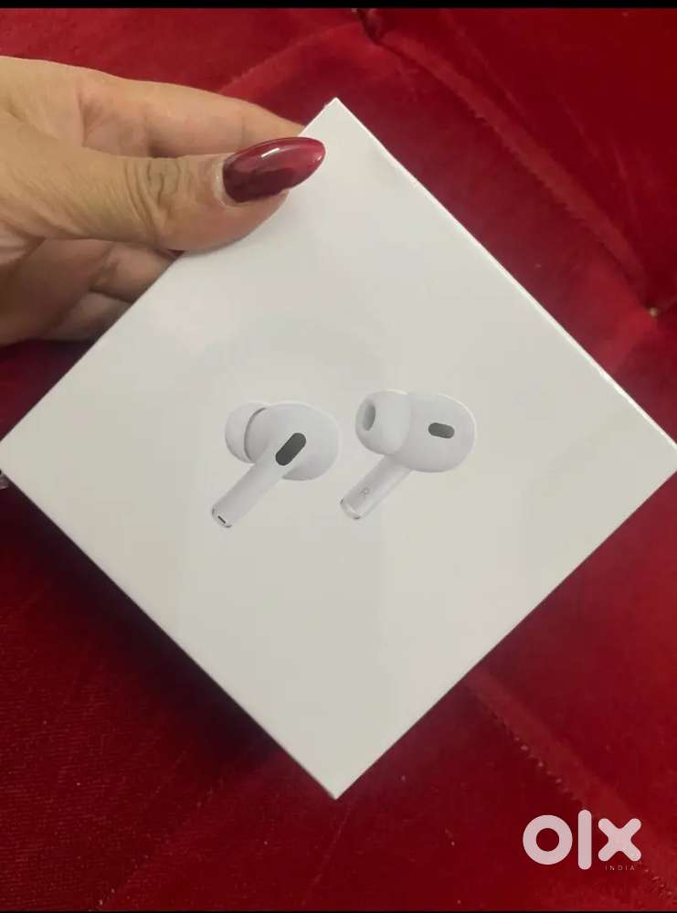 Selling my brand new box pc apple airpod pro 2nd gen