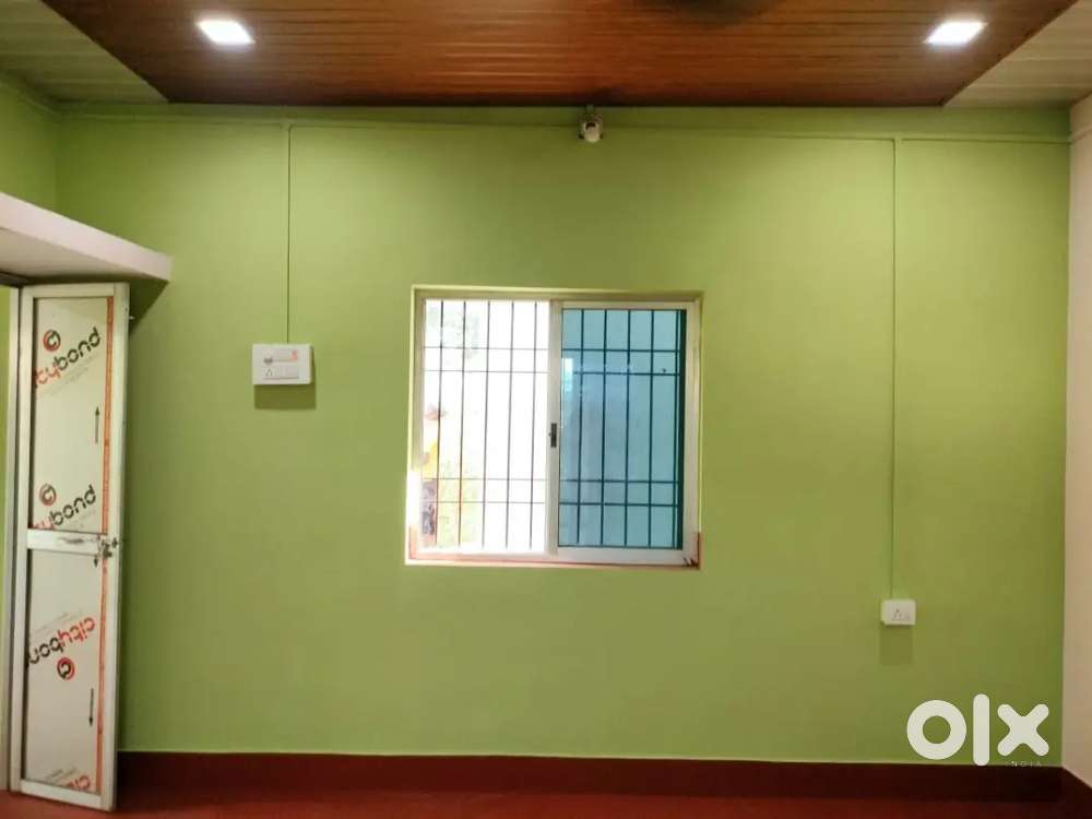 Falt is available for rent purposes