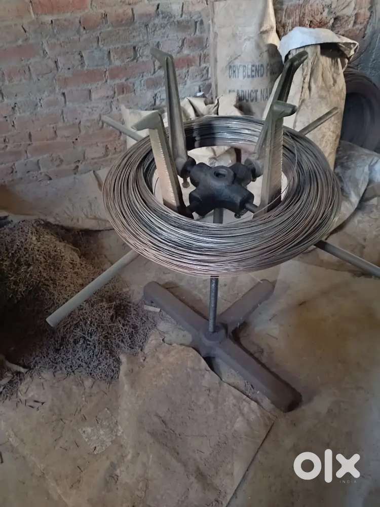 Wiar nail manufacturing machine