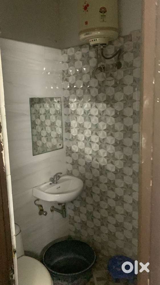 3 bhk fully furnished available at vip road