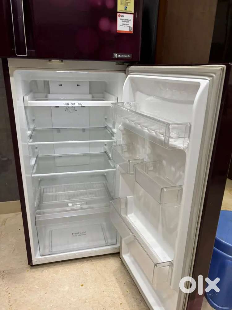 Double door refrigerator