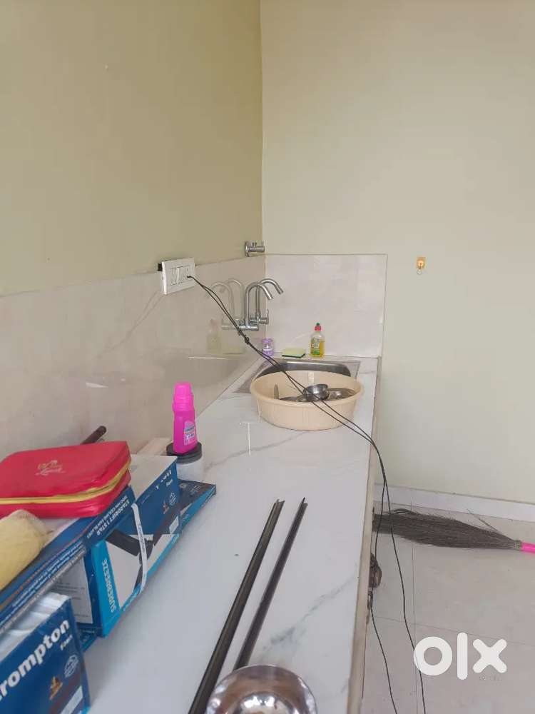 Pg for girls , near by jora talab , new sarkanda