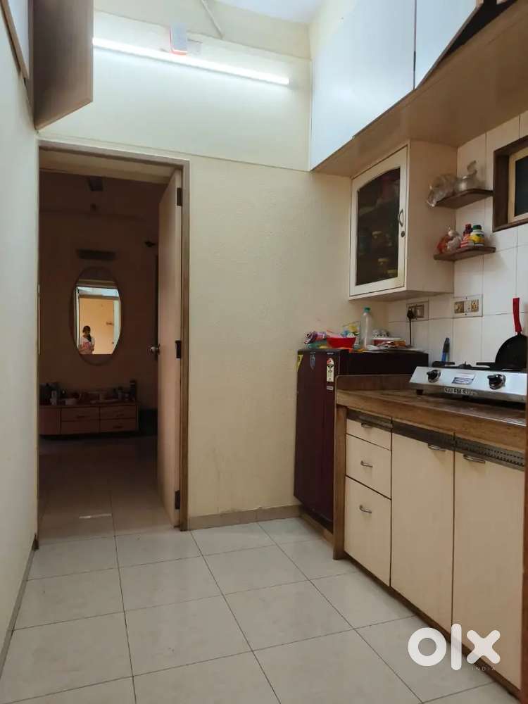 Required Female Roommates