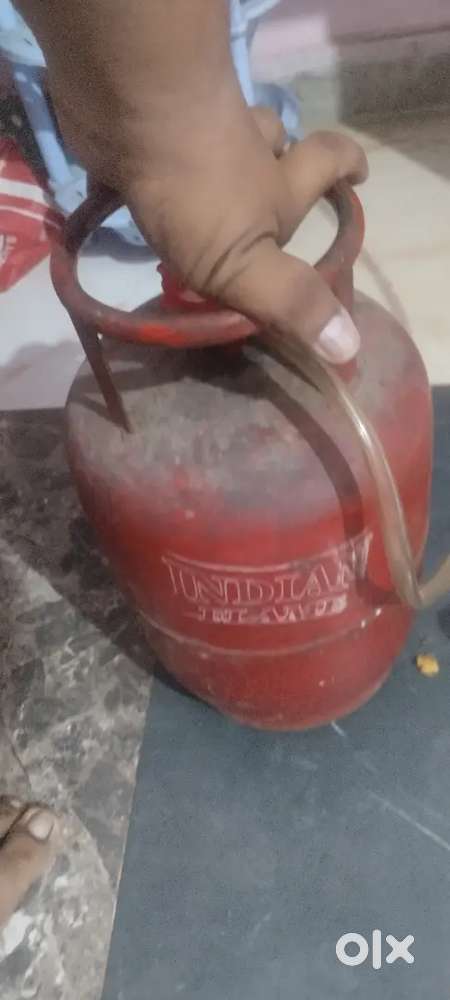 Gas chulha and cylinder