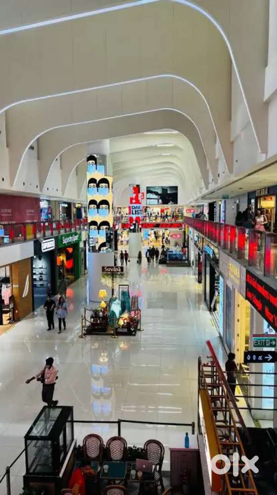 91 Vecancy Shopping mall