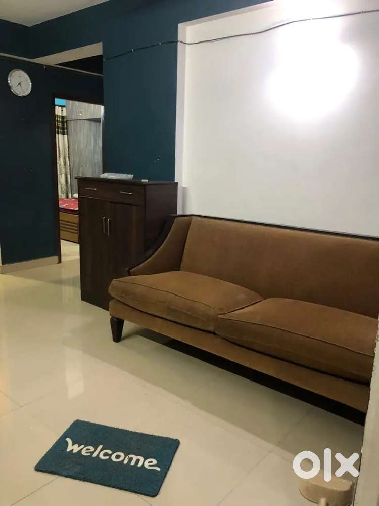 2 bhk fully furnished with 2 bath