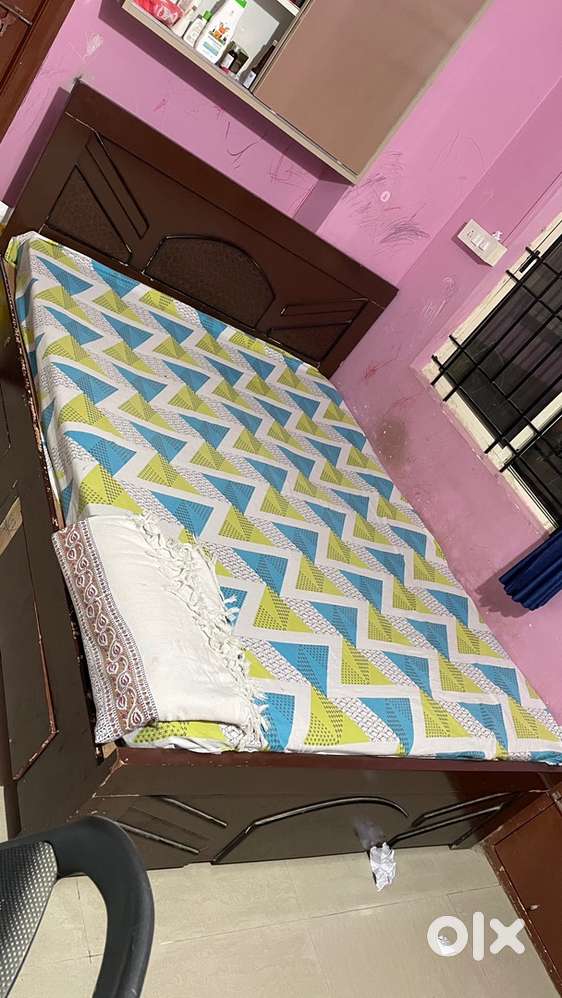 Queen Size Bed with storage 63*81 -good condition  ( matress is free)