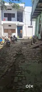 Near Banaras Hindu University main road