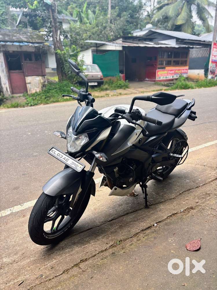 Bs4 200Ns 2019 Neat condition